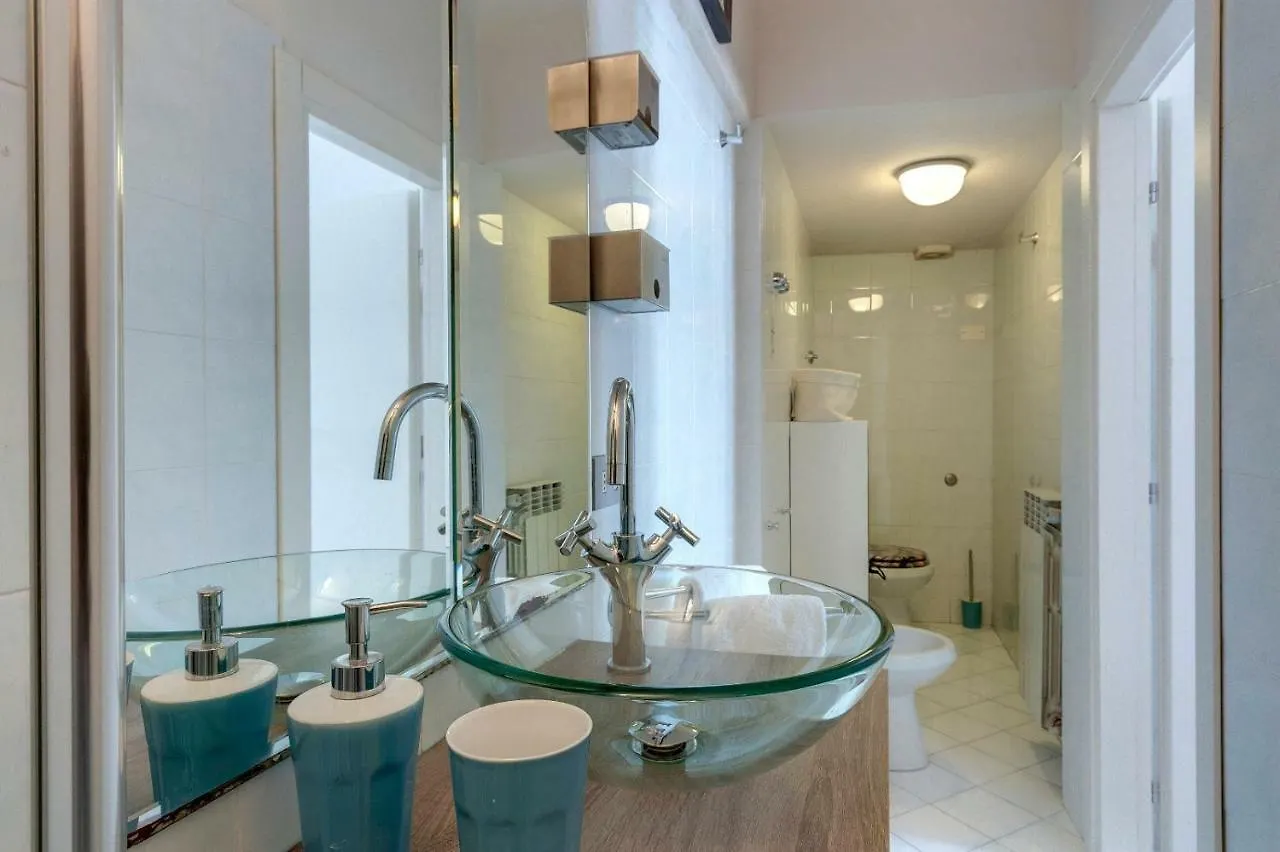 Orto Luminous Apartment With 2 Bedrooms Florence Italy